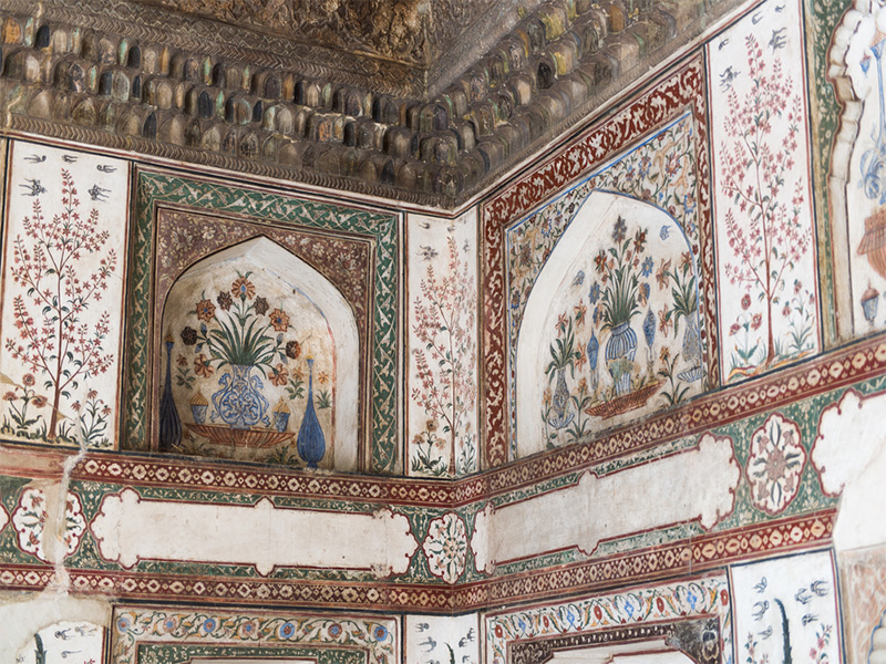 معبد اعتماد الدوله