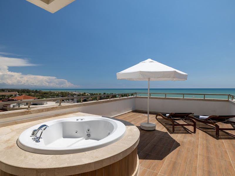 هتل کریستال واترورد
