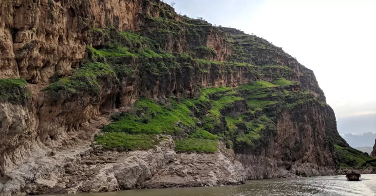 تنگ کافرین - دیدنی های ایلام