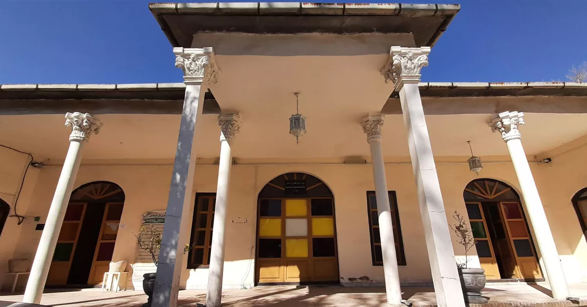 کاخ فلاحتی - جاذبه ایلام