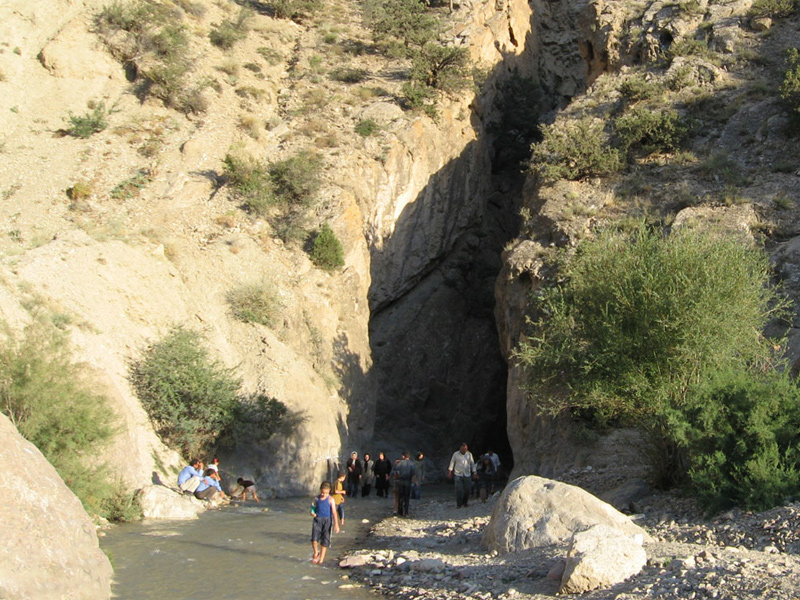 تنگه و آبشار روزیه