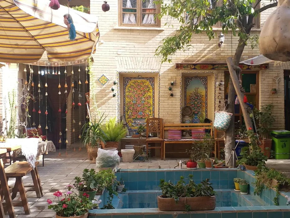 اقامتگاه بوم گردی ترنجستان - بوم گردی شیراز