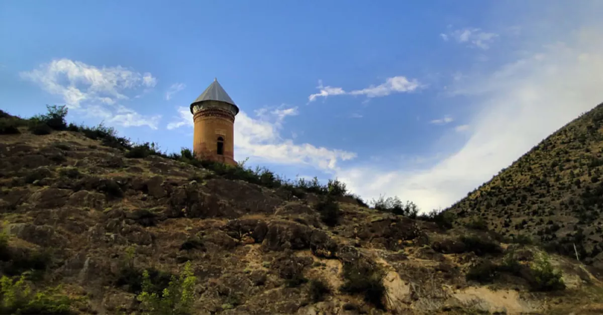 برج رسکت - جاذبه ساری