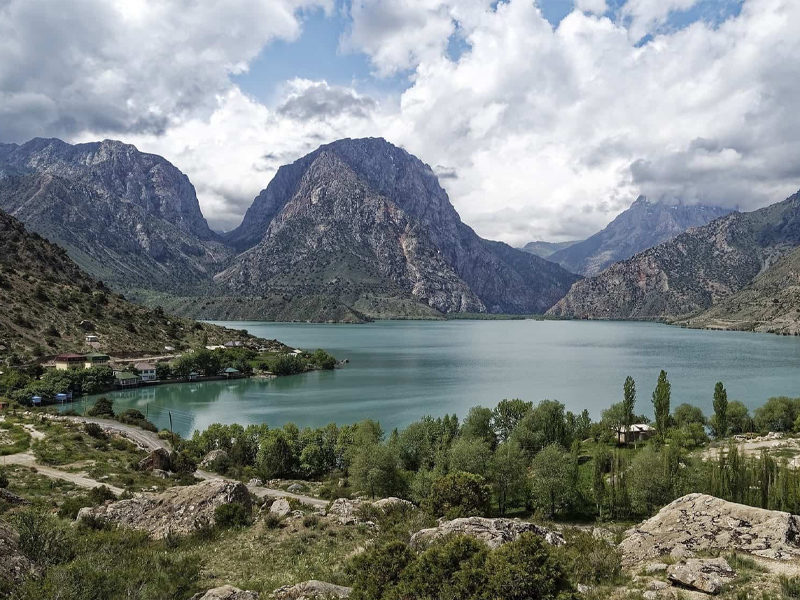 قوانین عجیب تاجیکستان