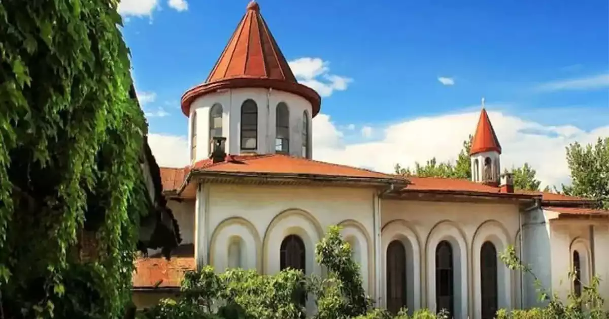 کلیسای بیستون رشت