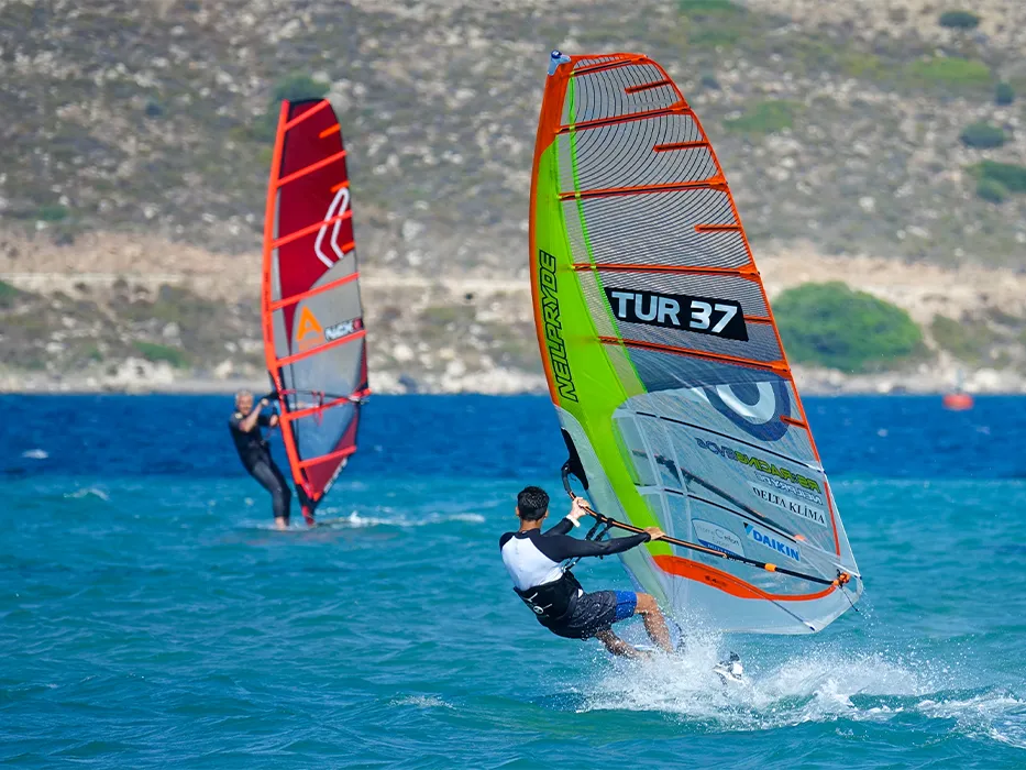 تفریحات آبی در ازمیر