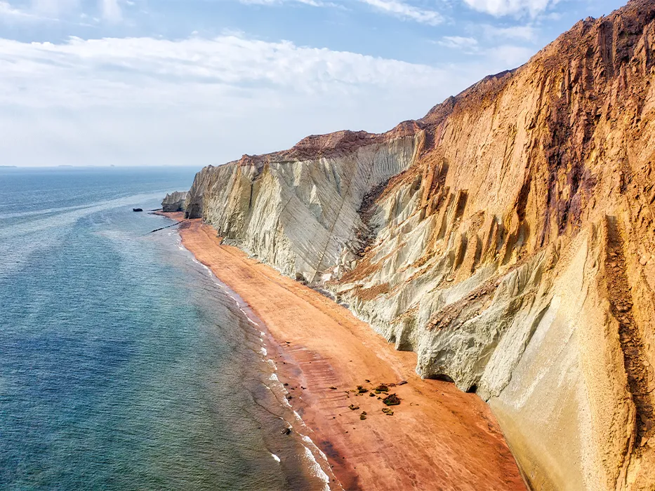 دره رنگین کمان