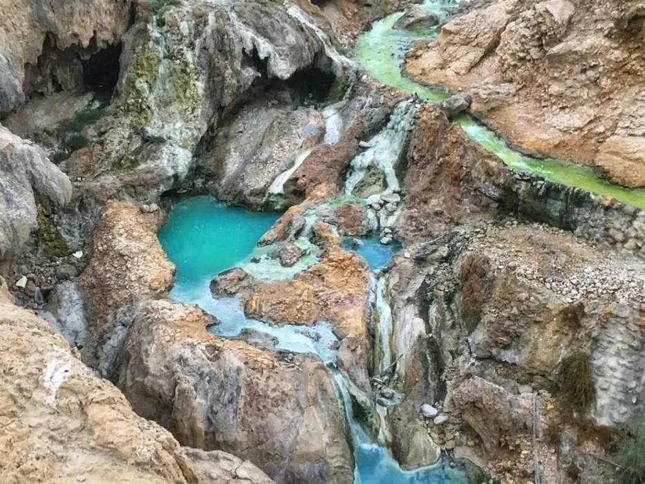 چشمه‌ آب گرم قوچارک