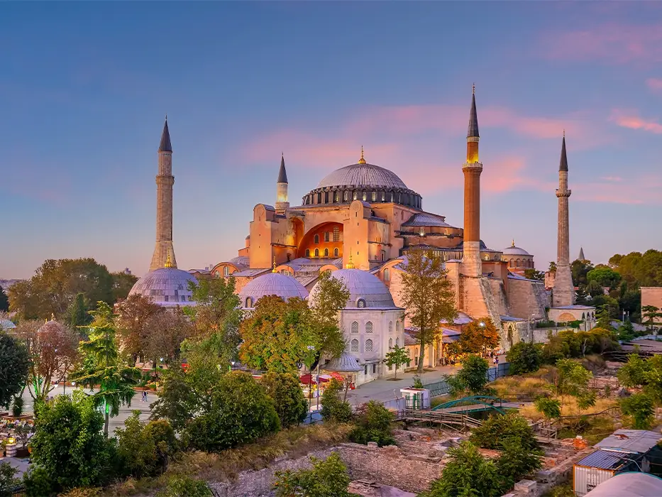 بهترین زمان سفر از اصفهان به استانبول