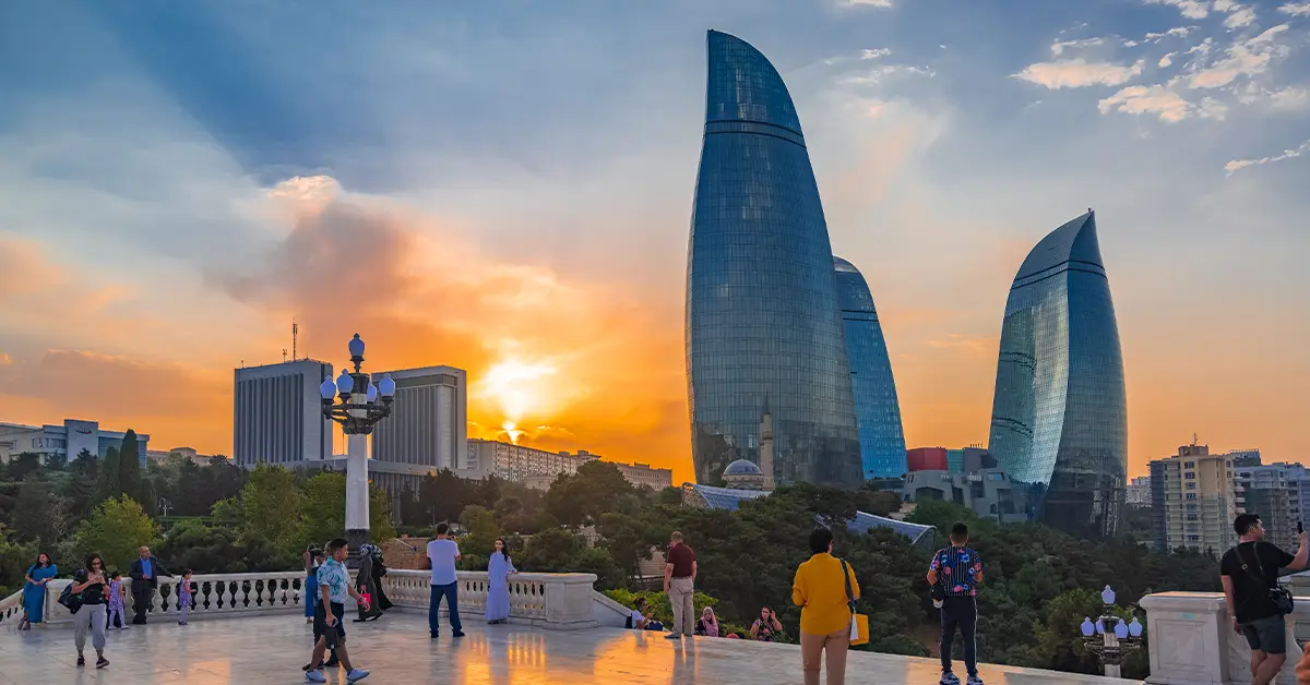 سفر از شیراز به باکو