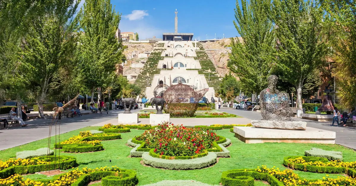 مرکز هنری کافسجیان | Cafesjian Center For The Arts