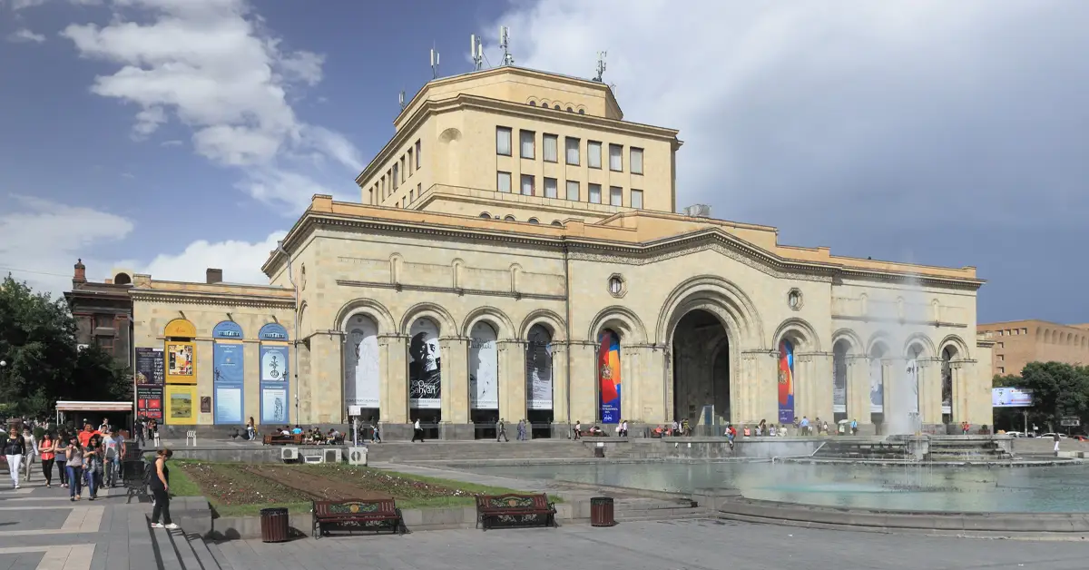 موزه تاریخ ارمنستان | History Museum of Armenia - جاذبه های ایروان