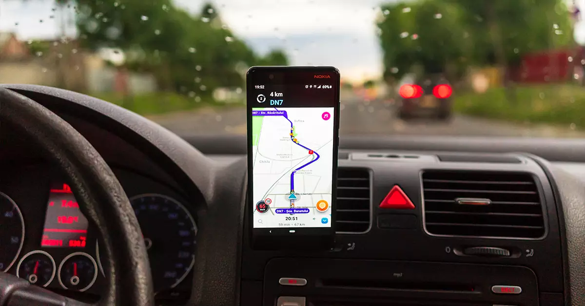 اپلیکیشن مسیریاب آنلاین Waze