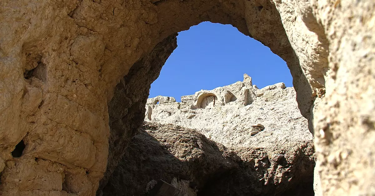 کوه خواجه؛ یادگار هخامنشیان و اشکانیان در ایران