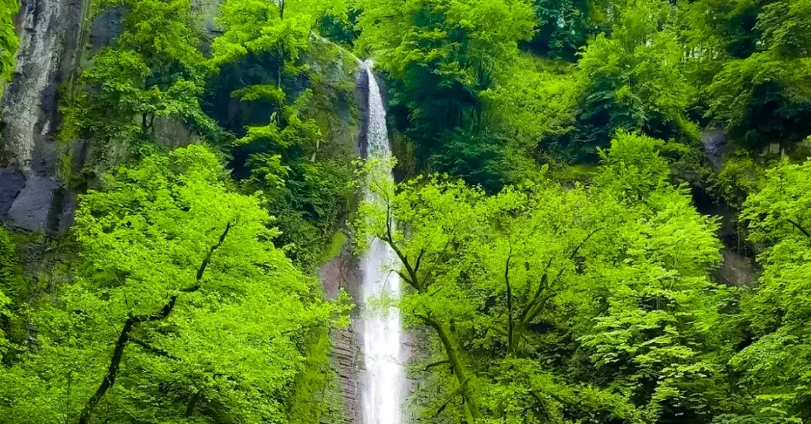 آبشار لوشکی گیلان