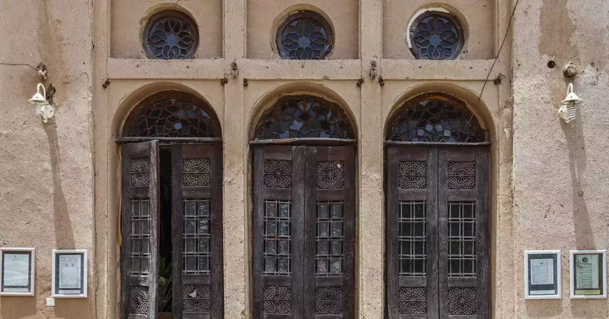 بخشهای داخلی خانه لاریهای یزد با معماری تاریخی