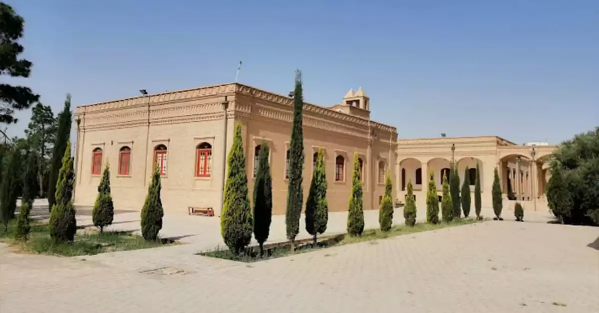 عکس‌های مجموعه آموزشی مارکار در بخش نمایشگاه