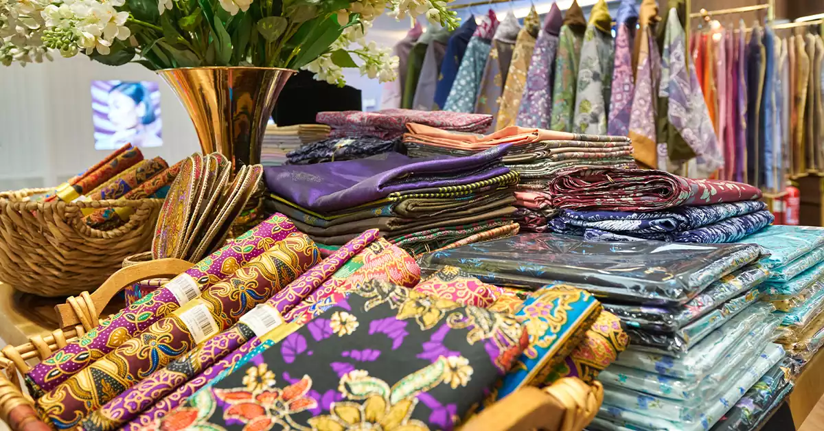 پارچه سنتی سونگکت (Songket) - سوغاتی های کوالالامپور
