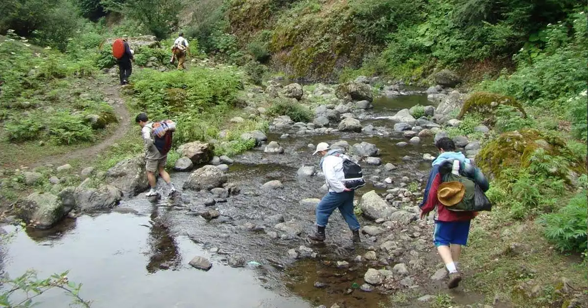 چشمانداز کوهستانی پارک جنگلی بیبی یانلو