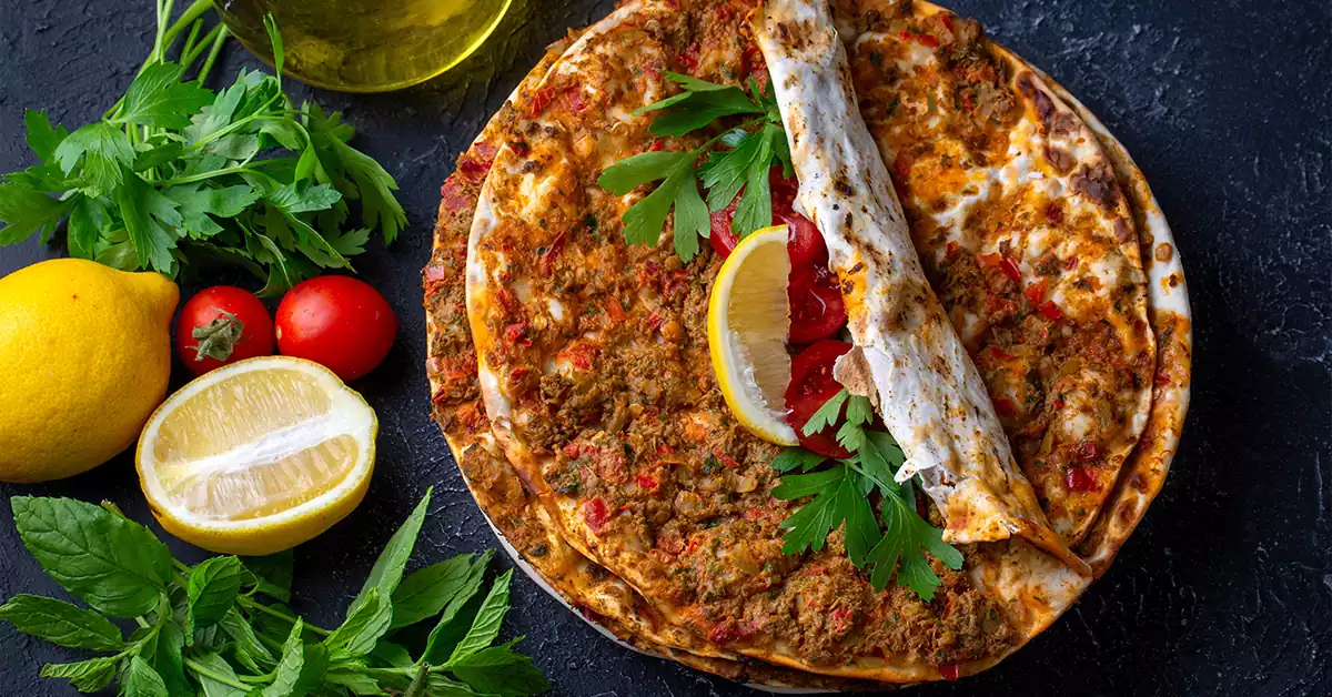 لاهماجون - غذاهای خیابانی استانبول