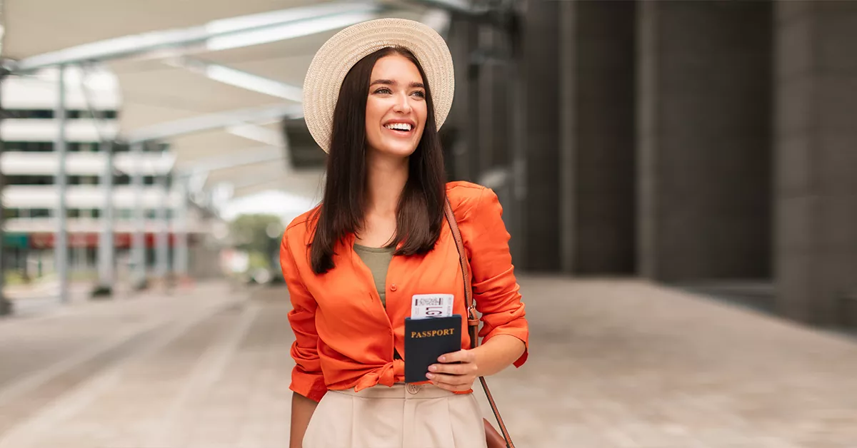 تمدید گذرنامه و بررسی مدارک لازم