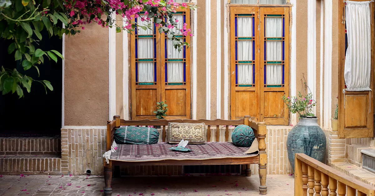 پرواز تهران به یزد و فاصله هوایی دو شهر