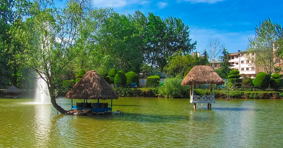 جاذبه های تفریحی رشت - پارک سیاه باغ