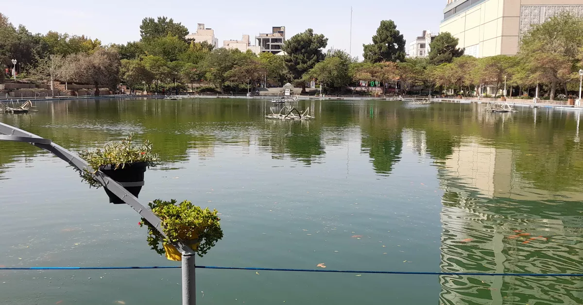 پارک کوهسنگی بهعنوان یکی از جاذبههای قدیمی مشهد