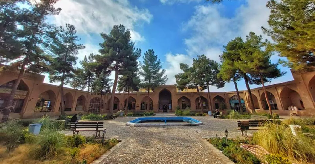 کاروانسرای شاه عباسی؛ اقامتگاه مسافران جاده ابریشم