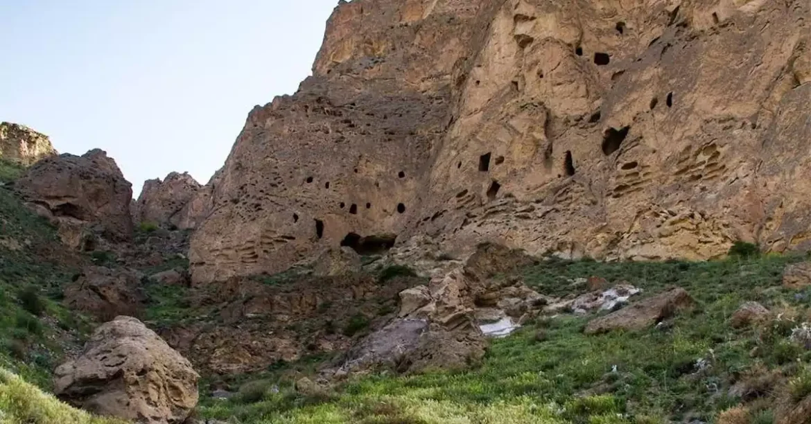 پناهگاه تاریخی کافرکلی آمل باستانی