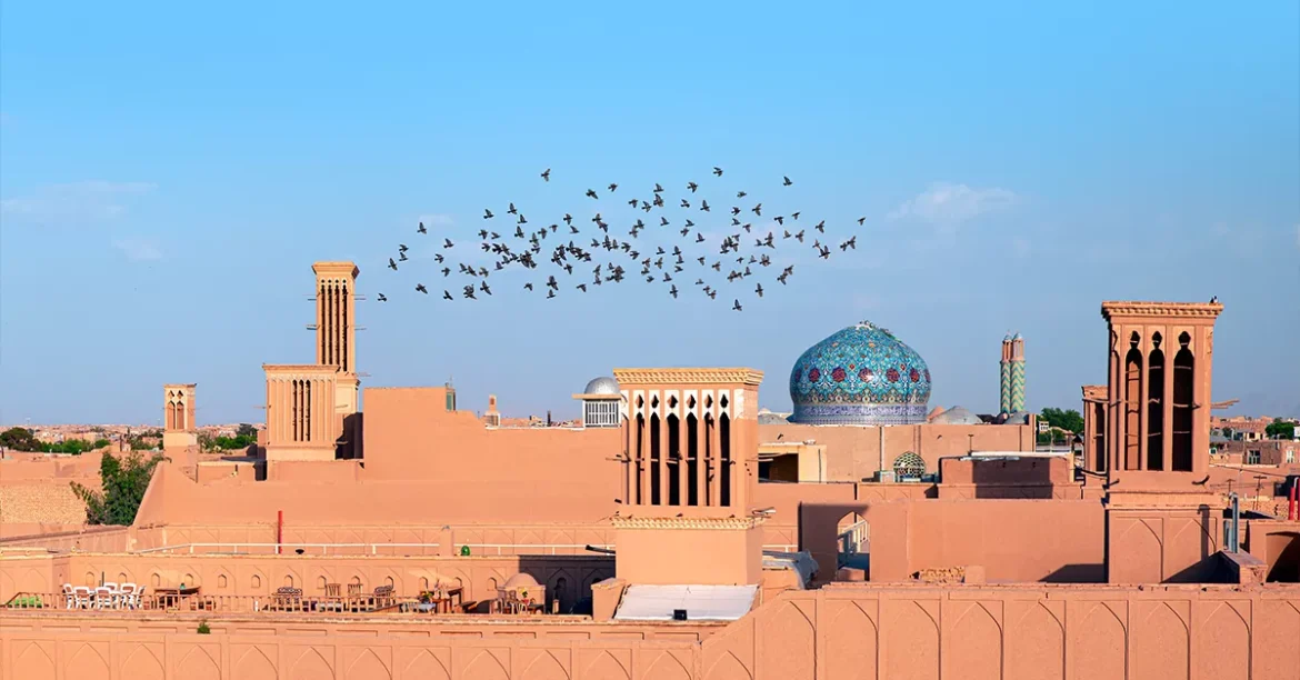 جاده‌های بین‌راهی در مسیر تهران تا یزد