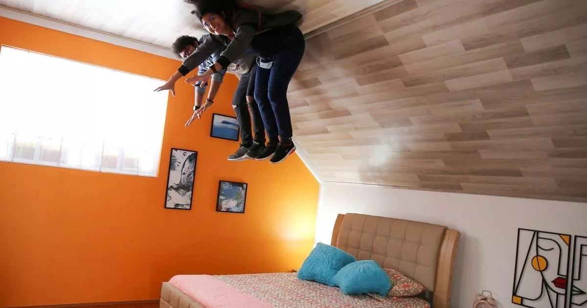 خانه وارونه مشهد - تفریحات مشهد