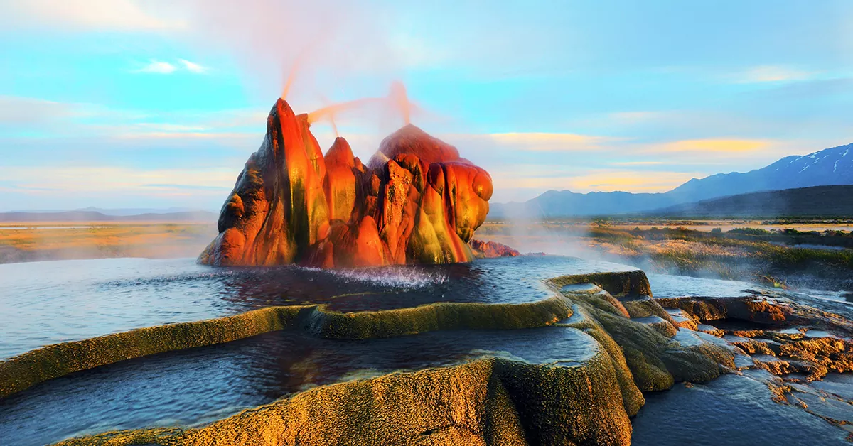 آبفشان نوادا در آمریکا - عجیب ترین مکان های دنیا