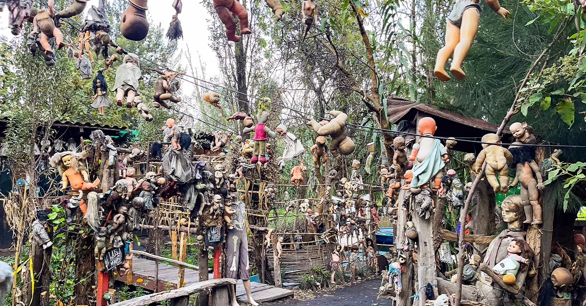 جزیره عروسکها، مکزیک (La Isla de las Muñecas)